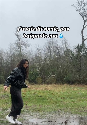 Randonnée Aquatique: Une Surprise Humoristique