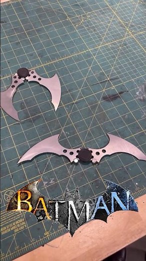 Metal Folding Batarangs (Batman Arkham) #batman #batmanarkhamknight