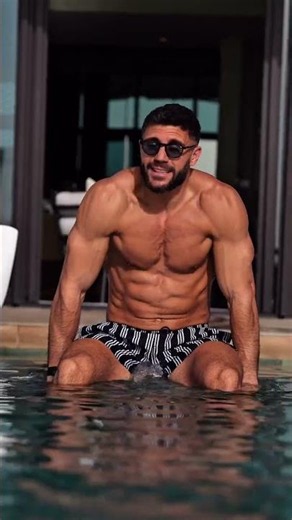 Six-Packs & Sunlight-Handsome Muscle Men Having Fun at the Pool -Víctor Pérez #fitness #bodybuilding