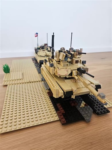 M1A2 and M1A2 sepv2 tusk ll in DesertStorm #M1A2 #M1_Abrams #bricks #LegoMoc #LegoMilitary @Lego Army @Militarybricks