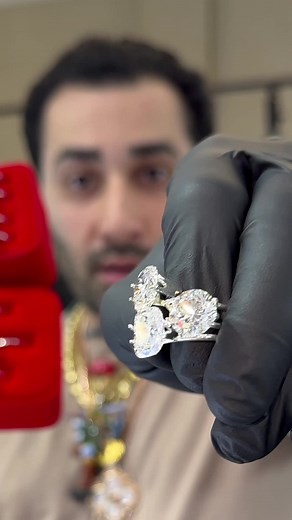 Here are the popular cuts of diamonds, there’s a few more that didn’t make this list but these are the heavy hitters. My favorite is the Asher cut, when you know your cuts you can really get creative. Live-chat on traxnyc.com for yours #Diamond #Education #Jewelry #traxnyc