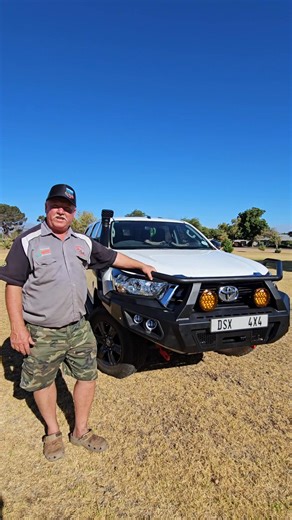 We have equipped this Toyota Hilux with a MIC bullbar and a snorkel. Please do not hesitate to contact us for any of your 4x4 off-road equipment requirements. 📧sales@desertstormer4x4.co.za 📞082 783 7662 / 023 347 7775 | DSX Desertstormer 4X4 Accessories & Fitment Centre