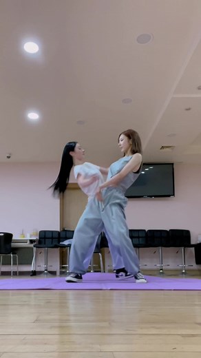 Dreamcatcher SuA and Yoohyeon Dance Compilation