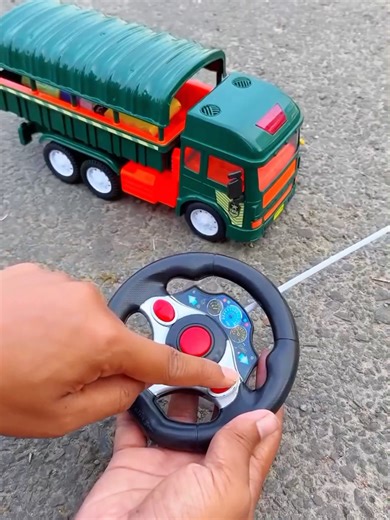 New 6 Wheeler Remote Control School Bus Toy