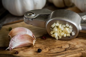 Votre manière de couper l'ail fait la différence dans une recette