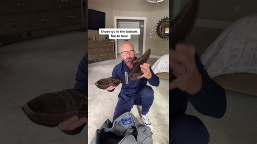 How do I pack a bag for a flight?✈️ 💼