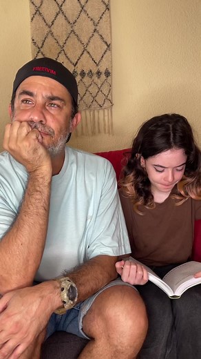 Padre cubano explica el significado de DUDAR 🙄😂 | La familia Pérez