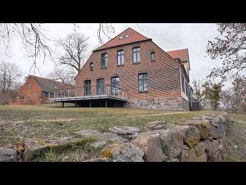 Built on old monastery walls - the administrative building in Neubrandenburg