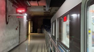 难得一见！重庆5号线北段增购车05049出冉家坝站