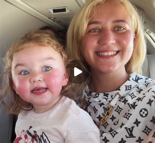 Chilly Jimenez on Instagram: "Catching up on July bc I was busy and didn’t post anything! This is Lillys 2nd bday 7/7/24 🥹🤩 and her on the jet 🥰 Lilly doesn’t go through TSA to go on planes anymore bc one time they fr told me I couldn’t fly with her liquid milk when she was a baby 😂🖕🖕🙄 then proceeded to take SO LONG arguing that it was too late to get on the flight unless we threw it away 😀 so we only fly private now 🙂‍↕️"