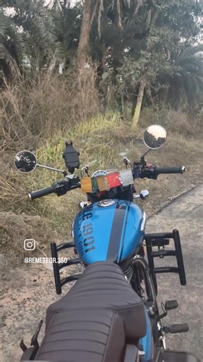 Royal Enfield Meteor 350 Supernova blue #royalenfield #youtubeshorts #reach