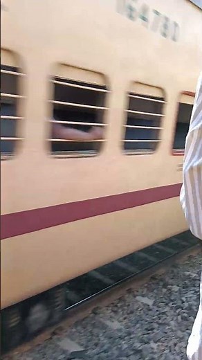 super Fast Express train#shortvideo#indianrailways🚦🚦