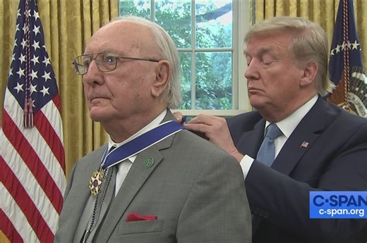 Former Celtics Star Bob Cousy Receives the Medal of Freedom