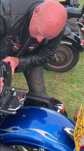 Harley Davidsons greatest invention. The Pull out seat!! #harleydavidson