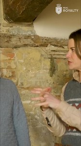 The Elizabethan kitchen was buried under layers of paint and 1950s units. Witness the amazing restoration that revealed the original brick arch and cooking range. It now looks (and smells!) like it was always meant to be. #ElizabethanKitchen #RestorationProject #HistoricalHomes #HiddenHistory #KitchenDesign | Real Royalty