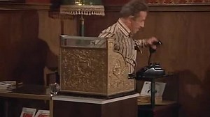 KOJAK - Cop In A Cage (S01E10) 1973