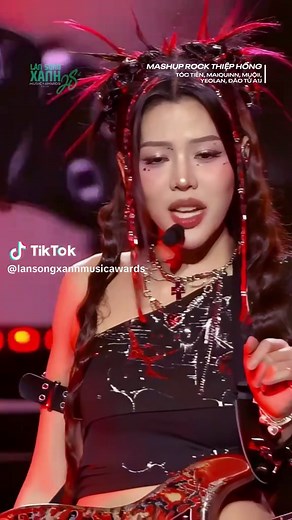 Best Cut Mashup Rock Thiệp Hồng