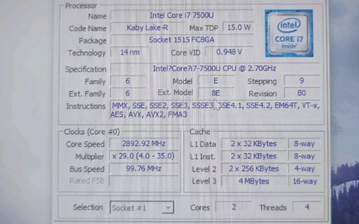INTEL CORE I7 7500U处理器默频下性能参数和CPU-Z测试得分。感谢粉丝“她才是我老婆”提供测试视频！
