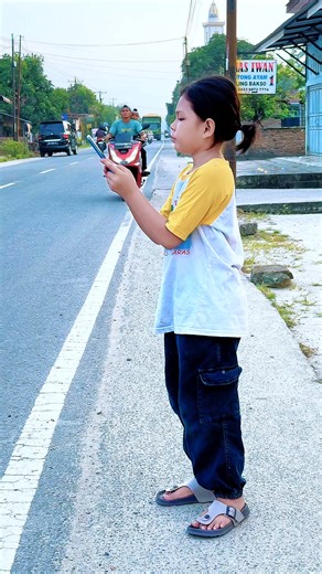 3.1M views · 17K reactions | #funnyreels #dubai #funnyvideos #Komedi #videolucu #lucu #ngakak #videoreels #reels #arab #trending #virals #india #fyp #comedy #funny #trendingnow #videos #trendingreels #bangladesh #alamin9930 #turki #everyone #thailand #filipina #us #highlight #fypviral #funnythailand #viralreel | Lita Kreator | Facebook