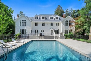 304 Syosset-Woodbury Rd, Woodbury, NY 11797 - MLS 881670 - Coldwell Banker