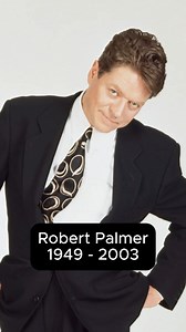 Robert Palmer est un chanteur, musicien et auteur-compositeur britannique né le 19 janvier 1949 à Batley, en Angleterre, et décédé le 26 septembre 2003 à Paris, à l’âge de 54 ans. Il est l’une des figures majeures de la pop et du rock des années 80, reconnu pour son élégance, sa voix grave et son style musical sophistiqué. Il débute sa carrière dans les années 70, mais c’est dans les années 80 qu’il connaît un immense succès international. Il marque cette décennie avec des titres devenus embléma