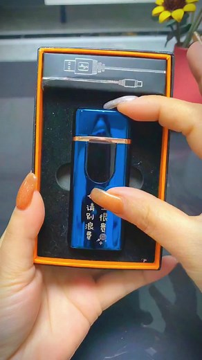 Rechargeable USB lighter fingerprint lighter 78 pesos only #lighter #rechargeablelighter #fingerprintlighter #usblighter #lighters #1212tiktokshopping