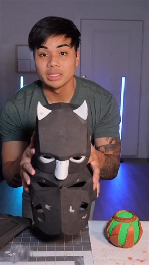 𝑪𝑹𝑰𝑺𝑷𝑶 on Instagram: "Would you buy my things?? #etsy #business #cosplay #tutorial #props #reels #nightwing"