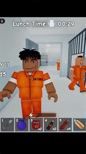 FREE HOT DOG FROM CHEF?! 🌭 + INSANE TREASURE UNDERGROUND! 💎 Roblox Escape!