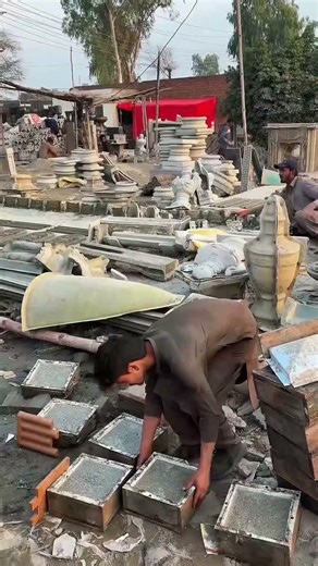 “Manual Cement Block Making Process | Strong Results Without Machines”