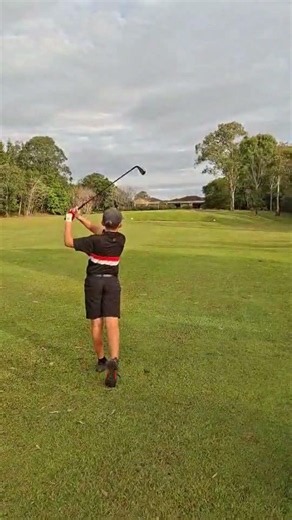 Riley VS Katie 1 Hole match #golf #outdoors