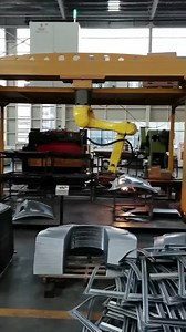 斯塔克机器人（STARK ROBOT）专注于机械手及三维激光工业应用，真材实料、按期交付是最低的要求，用心服务永无上限。#斯塔克机器人#机器人激光应用厂家