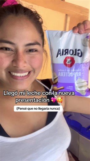 Nueva Presentación de Leche Gloria para Fresas con Crema