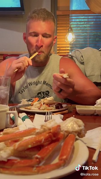 Monkeys Using Chopsticks: Can Monkeys Eat with Chopsticks?