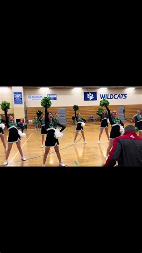 8th grades last game of their middle school career!!! Good luck In high school! We will miss you📣❤️☘️#cheer #gameday