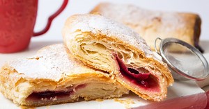 Ovocné šatôčky s čokoládou: Také šťavnaté a chrumkavé zároveň | RECEPTY.sk