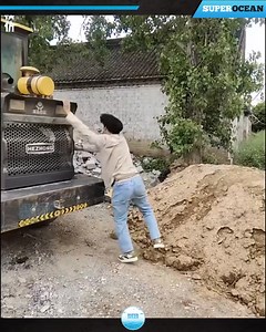 6.9K views · 101 reactions | 94Most Epic Fails Moments Ever Caught On Camera | ຮູ້ທັນສັນຈອນ | Facebook