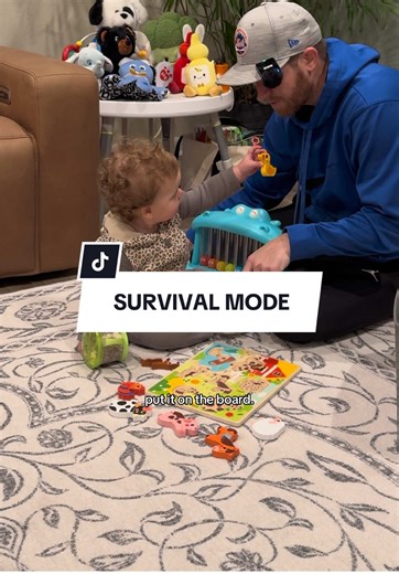 Some nights are just survival mode. What’s your go to activity to occupy your baby/toddler!? #parenting #girldad #parentsoftiktok #parenthood #fyp