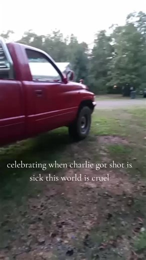 ✞︎𝚖𝚊𝚛𝚜𝚑𝚖𝚎𝚕𝚕𝚘_5.2✞︎ (@marshmellofivetwo)’s videos with Keep The Wolves Away - Uncle Lucius