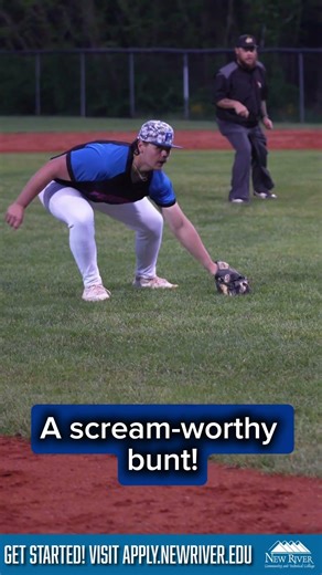 🚨It’s Provicative!🚨This bunt draws out all the screams, setting up the walk-off hit!