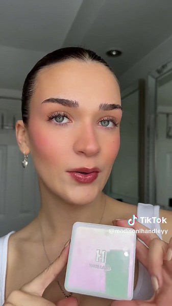 my go-to product for effortlessly glowy skin ✨ @Haus Labs by Lady Gaga highlighter in the shade : Rose Quartz #hauslabspartner