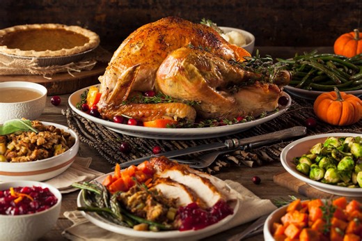 The grocery stores offering Thanksgiving meal deals