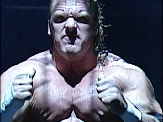 2002幸存者大赛 HHH出场💦