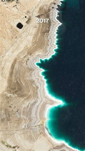 Daily Overview on Instagram: "Watch 17 years of sinking water levels on the Dead Sea, from 2004 to 2021. The sea, which straddles the border between Israel and Jordan, has seen its surface area shrink by about 33 percent since the 1960s. A plan to replenish the Dead Sea with seawater from the Red Sea was proposed in 2009, but abandoned in 2021. Created by @dailyoverview Source imagery: @maxartechnologies"