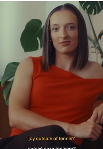 Jakie było marzenie małej Igi? Link do całej rozmowy z Igą Świątek w BIO. 🎤 Paweł Kuwik #OSHEE #OSHEEWorld #IgaŚwiątek #HydrateYourDreams What was little Iga's dream? Link to the full interview with Iga Świątek in BIO.