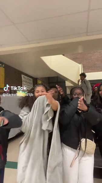 Mari Glock #viralvideo #trending #xyzbca #fypシ゚viral #nhs | mari video