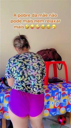 Quando a pobre da mãe não pode nem relaxar um pouco #sejacriador #humor