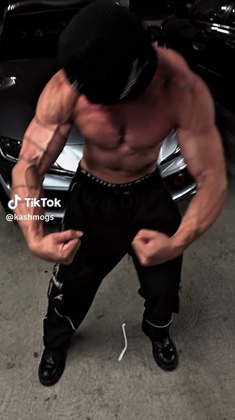 Achieving Shredded Abs Naturally: Tips and Inspiration