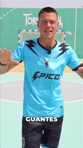 Futsal Goalkeeper WITHOUT GLOVES 🤕 TheExaL04 #shorts