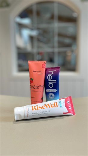 ⭐️🪥Poppy’s PAWsitive Pastes! 🪥 ⭐️ Our top 3 picks : Risewell (fluoride-free) HELLO (fluoride) BOKA (fluoride-free) When selecting a toothpaste for your child, there are many great fluoride and fluoride free options! If you are using a fluoride free option, always make sure it has hydroxyapatite as the active ingredient in the tooth paste. This makes sure your child is still receiving a positive benefit from the toothpaste! 😊 🌿Risewell strengthens and remineralizes teeth using hydroxyapatite.