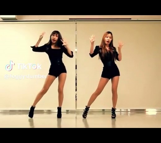 Waveya Dance Tutorial: Aprenda o Passo Viral em 3 Minutos